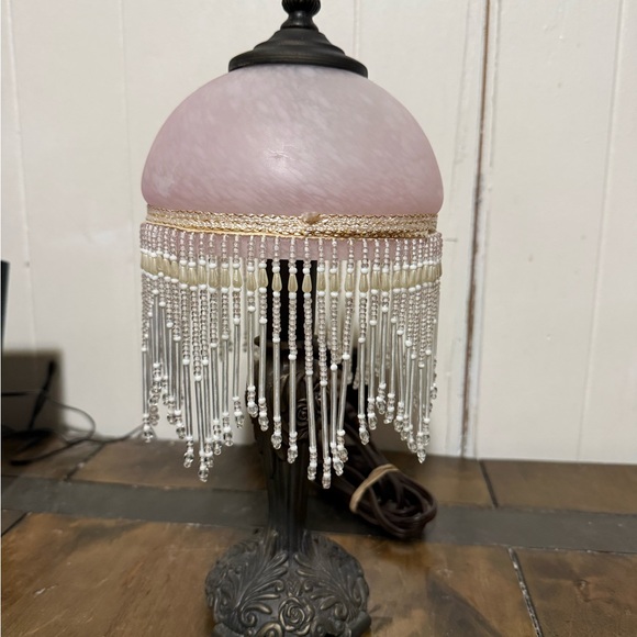 1940s Art Nouveau Boudoir Lamp With pink Glass Shade & Beaded Fringe 15-1/2” - Picture 3 of 7
